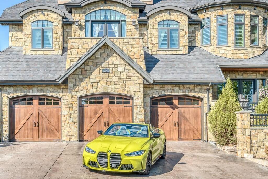 French Chateau W/Swim Spa & Theatre: 11,700 Sqft YYC Eksteriør billede